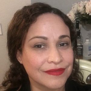 Meet your Posher, Ellie